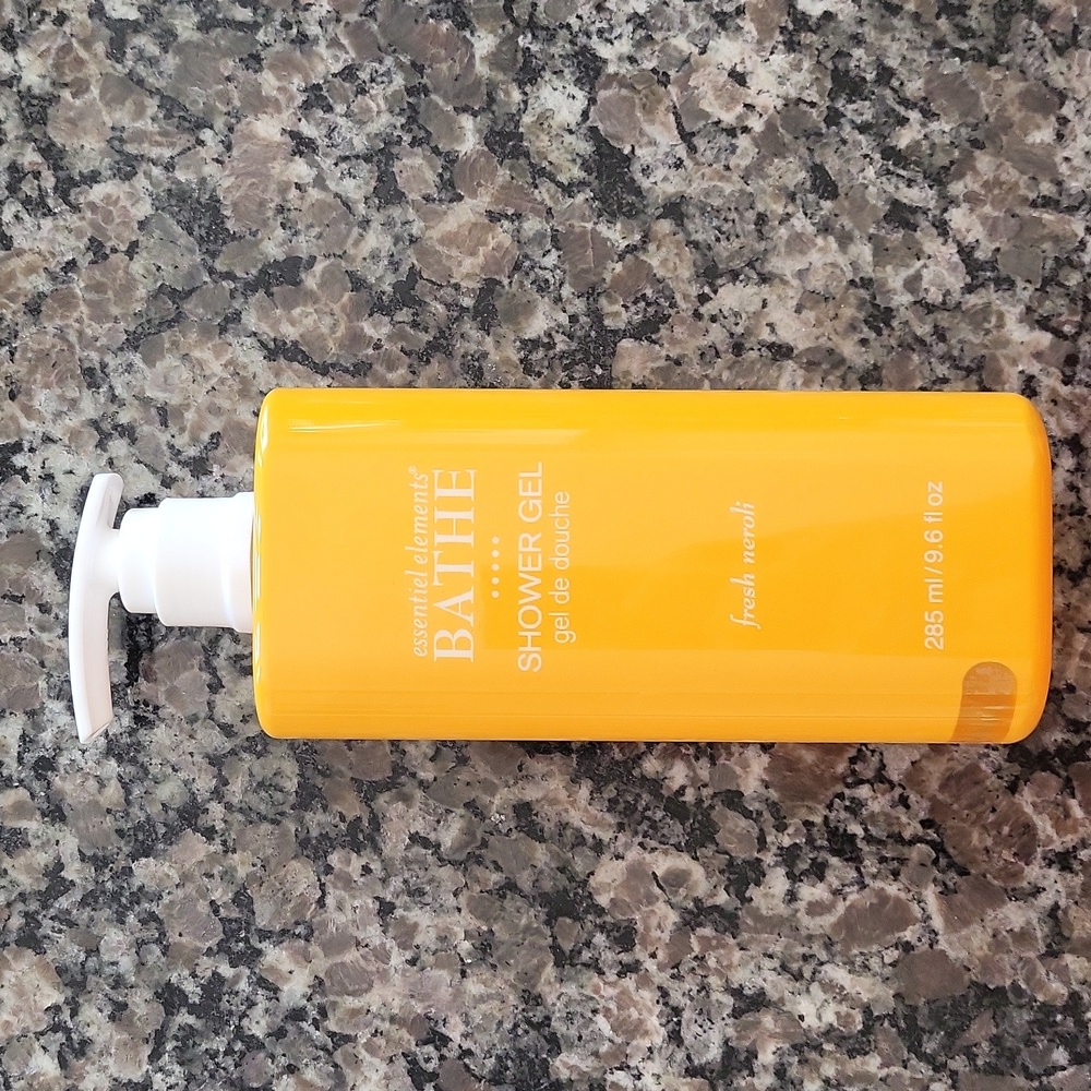Essential Elements BATHE SHOWER GEL FRESH Neroli 9.6 fl oz new in pump